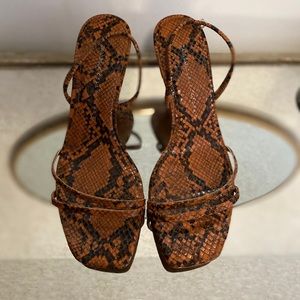 Zara snakeskin kitten heels 37